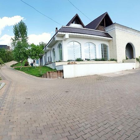 Complex Eos Hotel Valea Lupului  Exterior photo