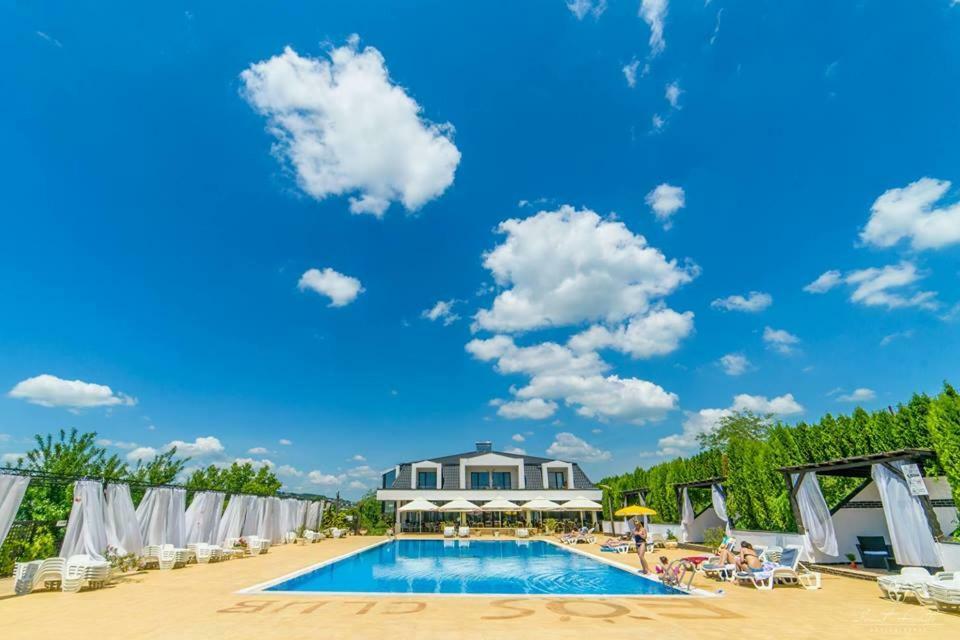Complex Eos Hotel Valea Lupului  Exterior photo