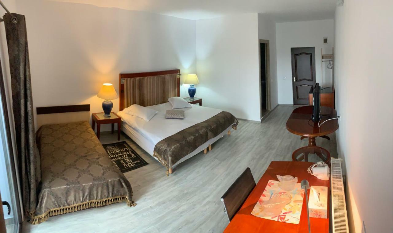 Complex Eos Hotel Valea Lupului  Exterior photo